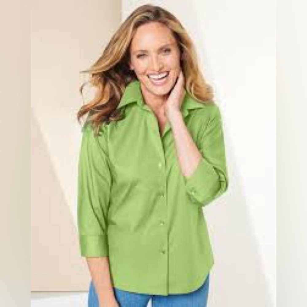 064 - Foxcroft NWOT Green Women's Button-Up Top, Size 14